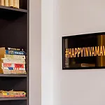 Happy In فاما فيكي