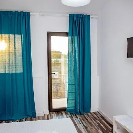 Casa de hóspedes Happy In 3*