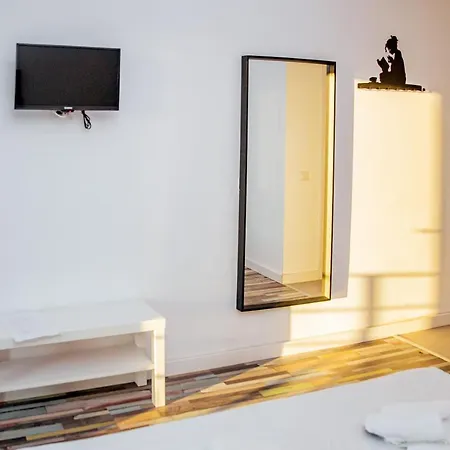 Happy In ואמה וקה