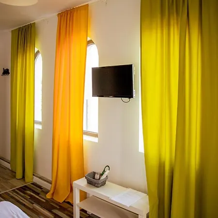 Happy In בית הארחה