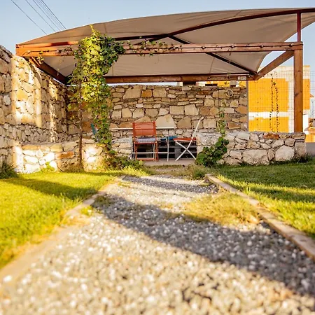 Casa de hóspedes Happy In 3*