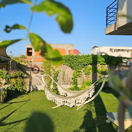 בית הארחה Happy In 3*